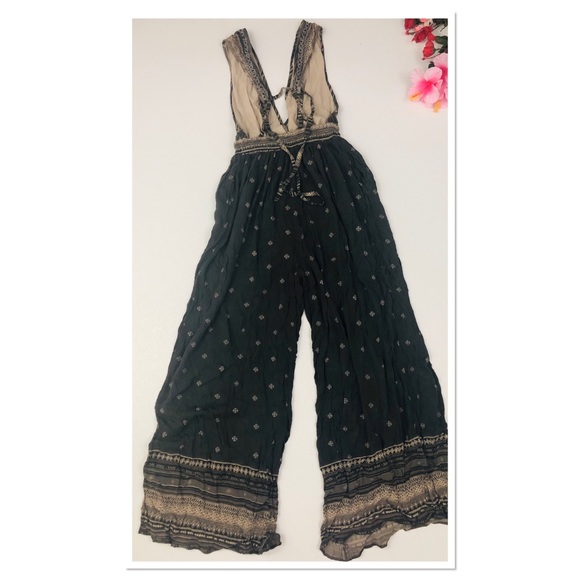 ❌SOLD❌ Free People Boho Wide Leg Jumpsuit Romper - Picture 4 of 8